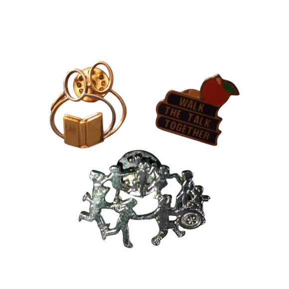 (3) Unisex Lapel Pins, Silver-toned & Gold-toned, Pre-owned - Picture 1 of 9